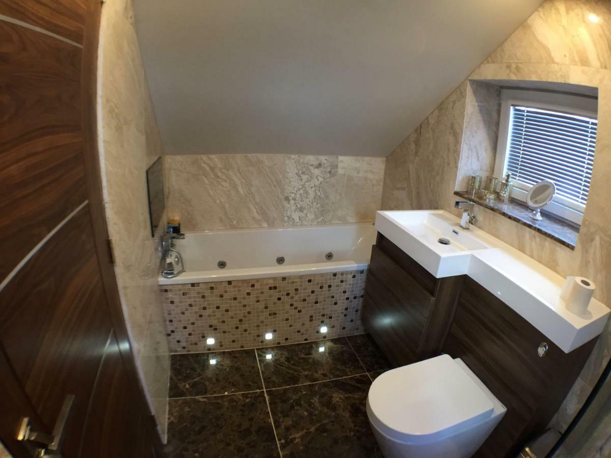 Waterfront House Hotel Finstown Bagian luar foto